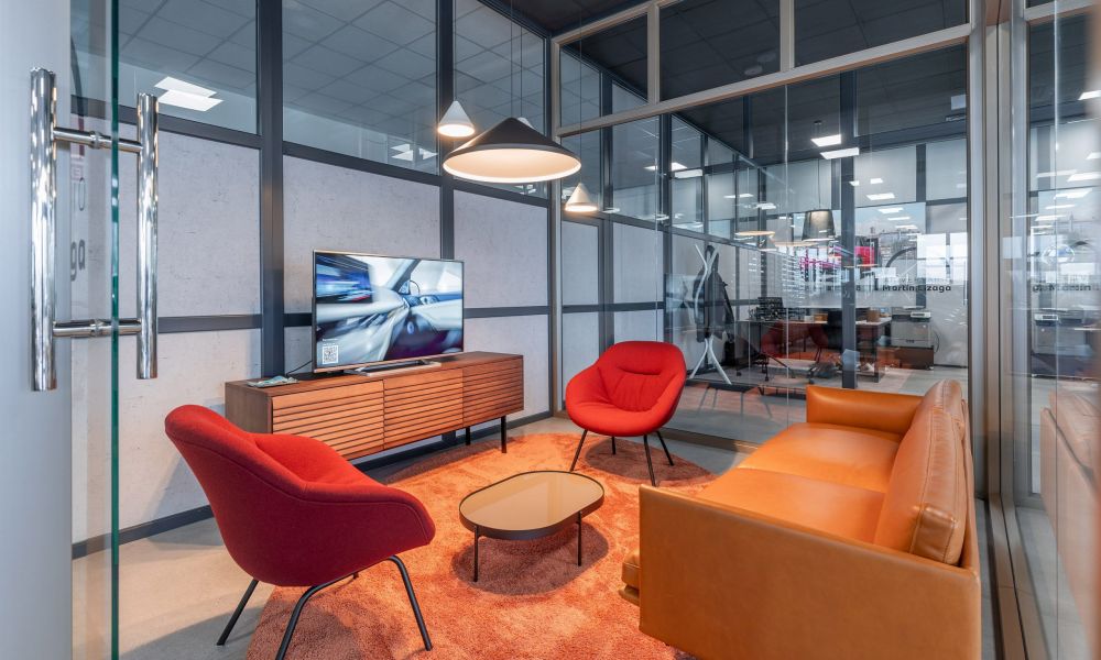 Martin Lizaga - Concesionario Peugeot - BMW - Mini Teruel